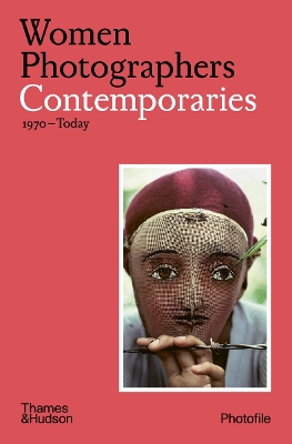 Women Photographers: Contemporaries: (19